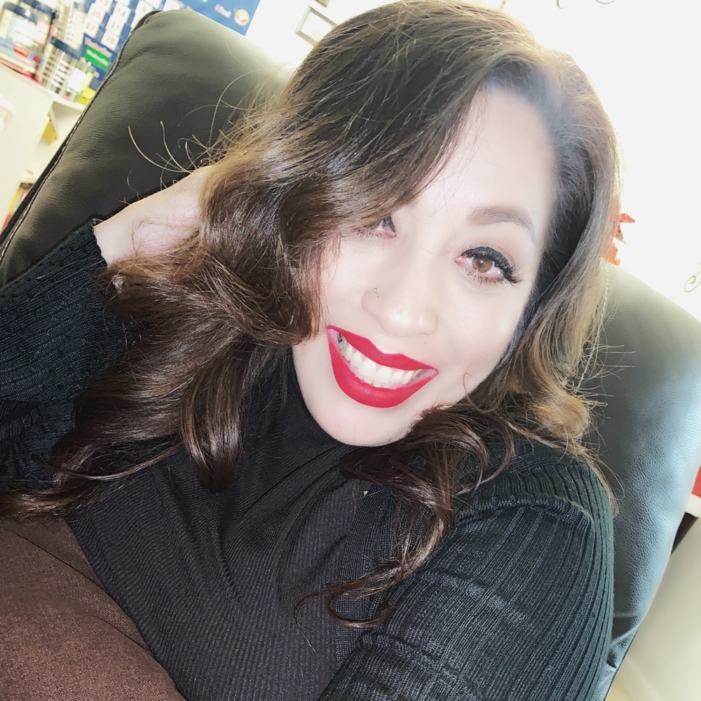 Meet your Posher, Isabel